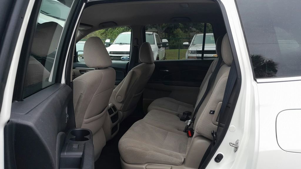 Used 2018 Honda Pilot EX image 30