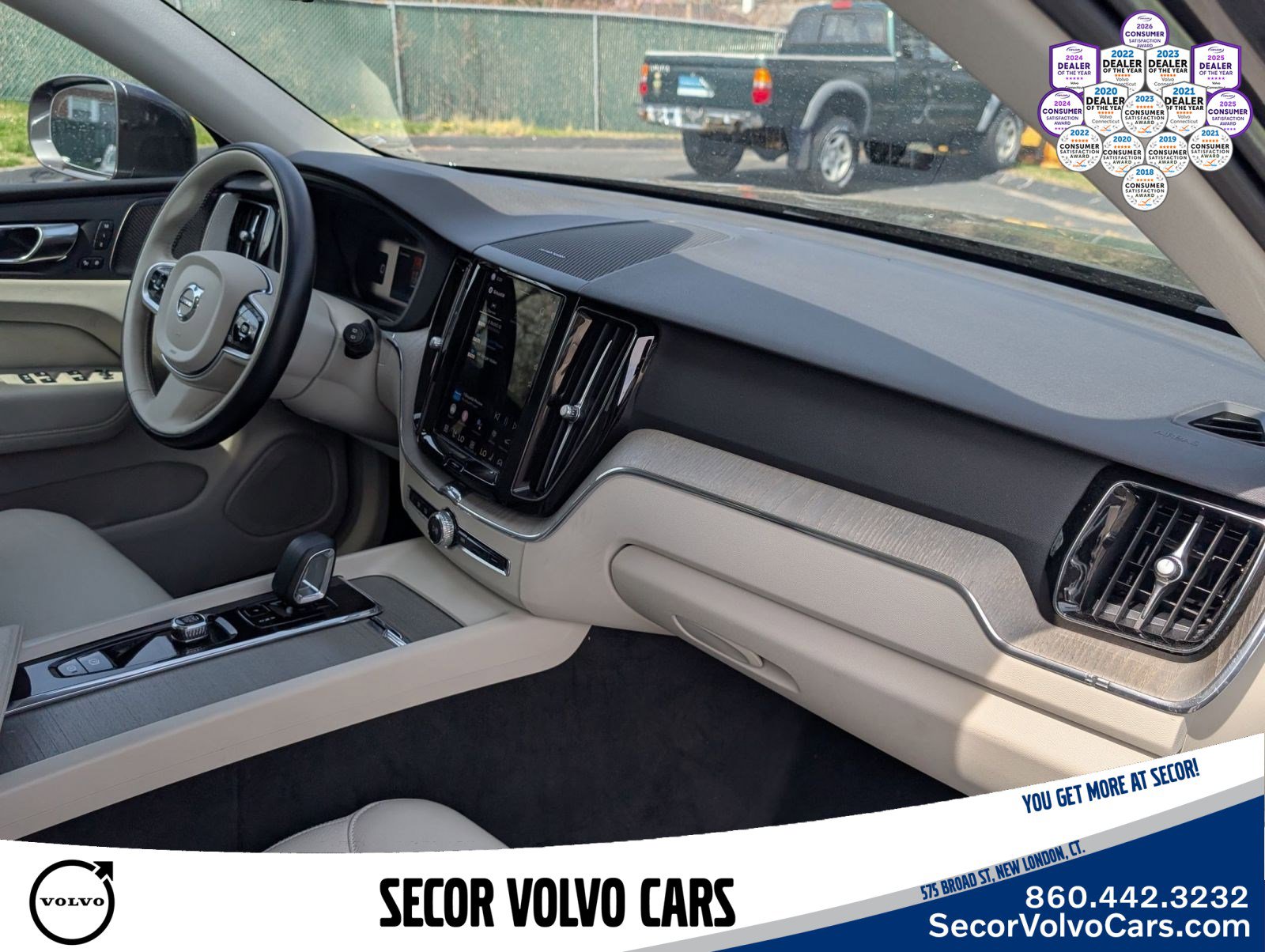 Certified 2023 Volvo XC60 B5 Plus w/ Climate Package AWD/4WD image 26