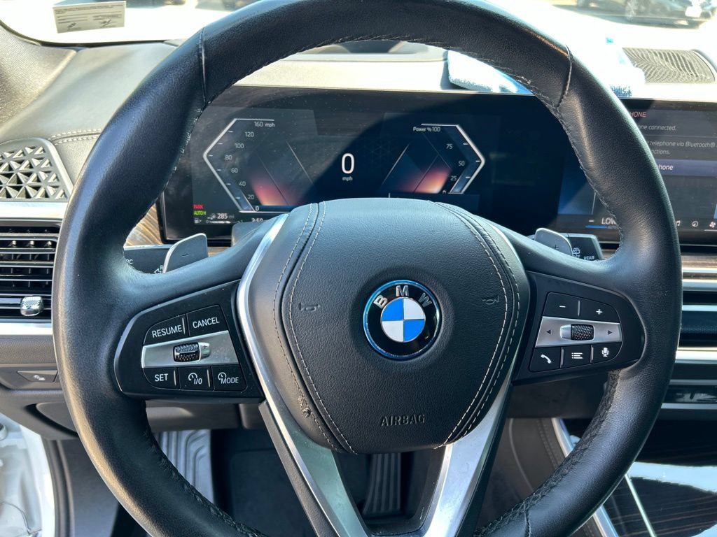 Used 2025 BMW X5 xDrive50e AWD/4WD image 11
