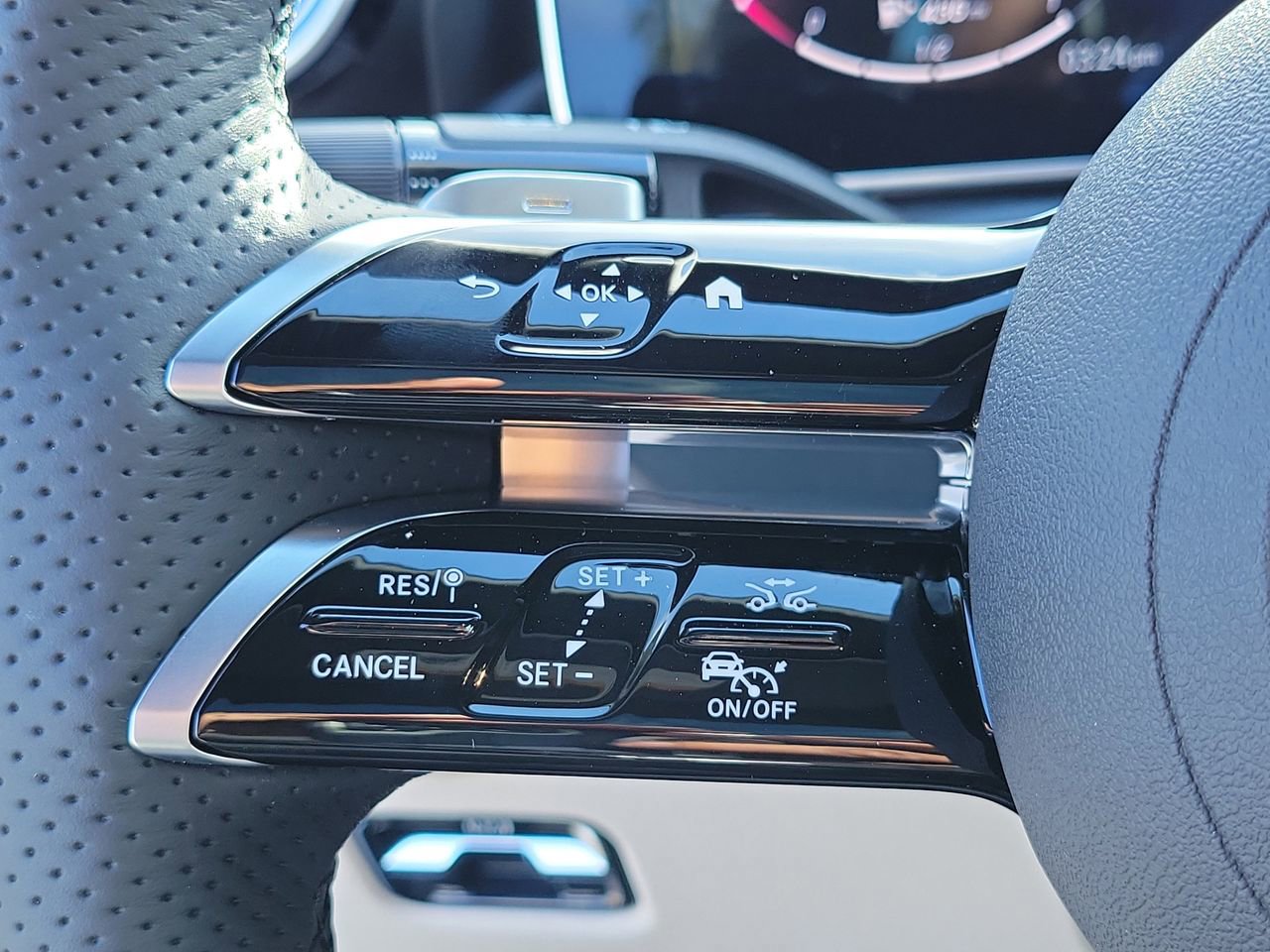 New 2026 Mercedes-Benz CLE 300 4MATIC Coupe image 27