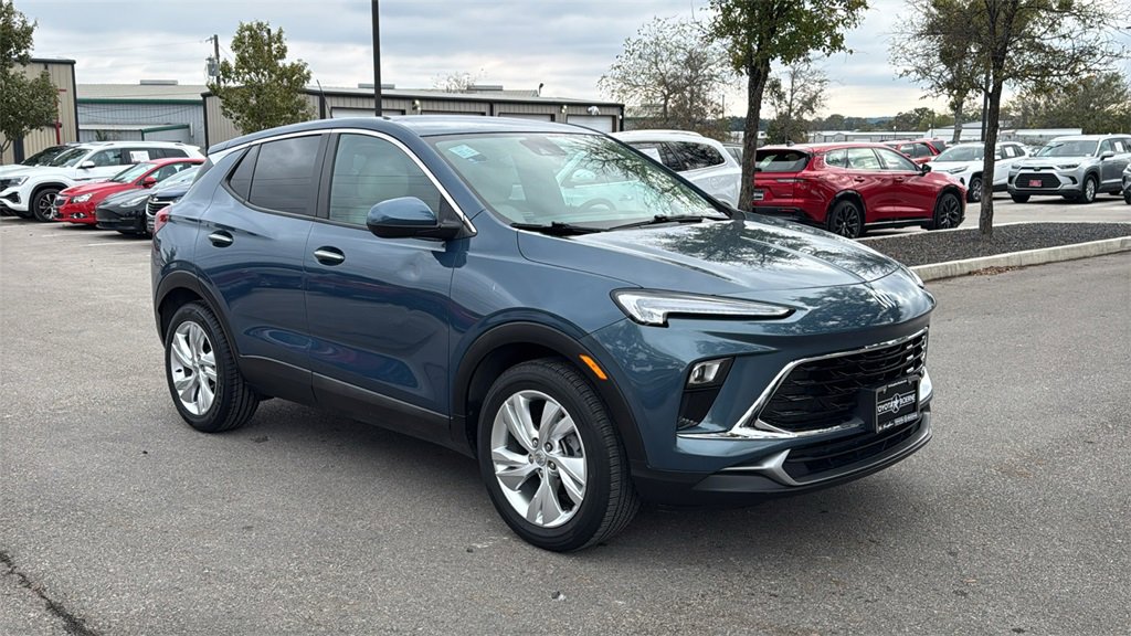 Used 2024 Buick Encore GX Preferred image 9