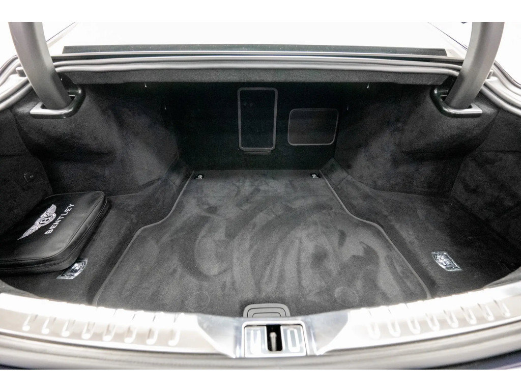 Certified 2023 Bentley Flying Spur V8 AWD/4WD image 48