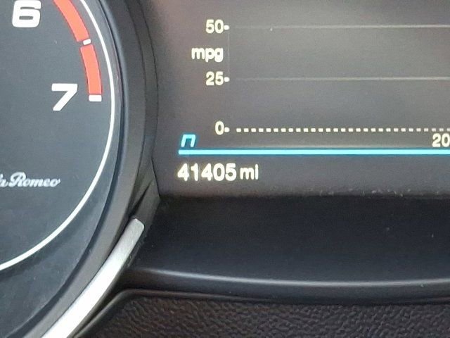Used 2022 Alfa Romeo Stelvio Veloce AWD/4WD image 26