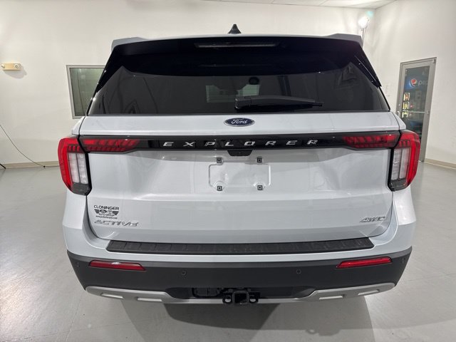 Used 2026 Ford Explorer Active w/ Active Comfort Package AWD/4WD image 7