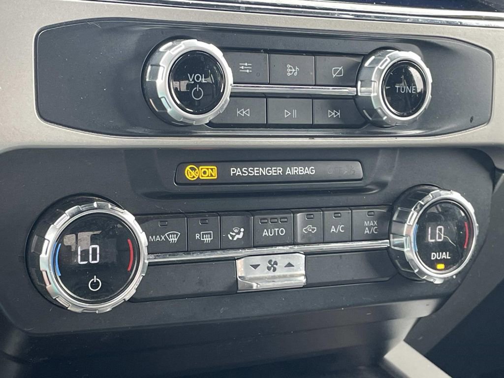 Used 2022 Ford F350 Lariat image 21