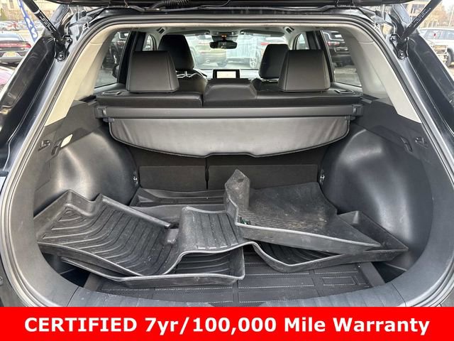 Used 2023 Toyota Corolla Cross XLE image 12