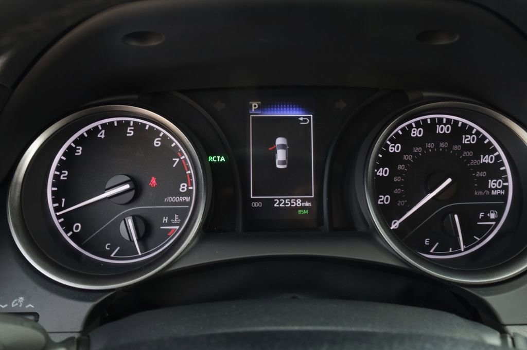 Used 2024 Toyota Camry SE w/ Convenience Package image 23