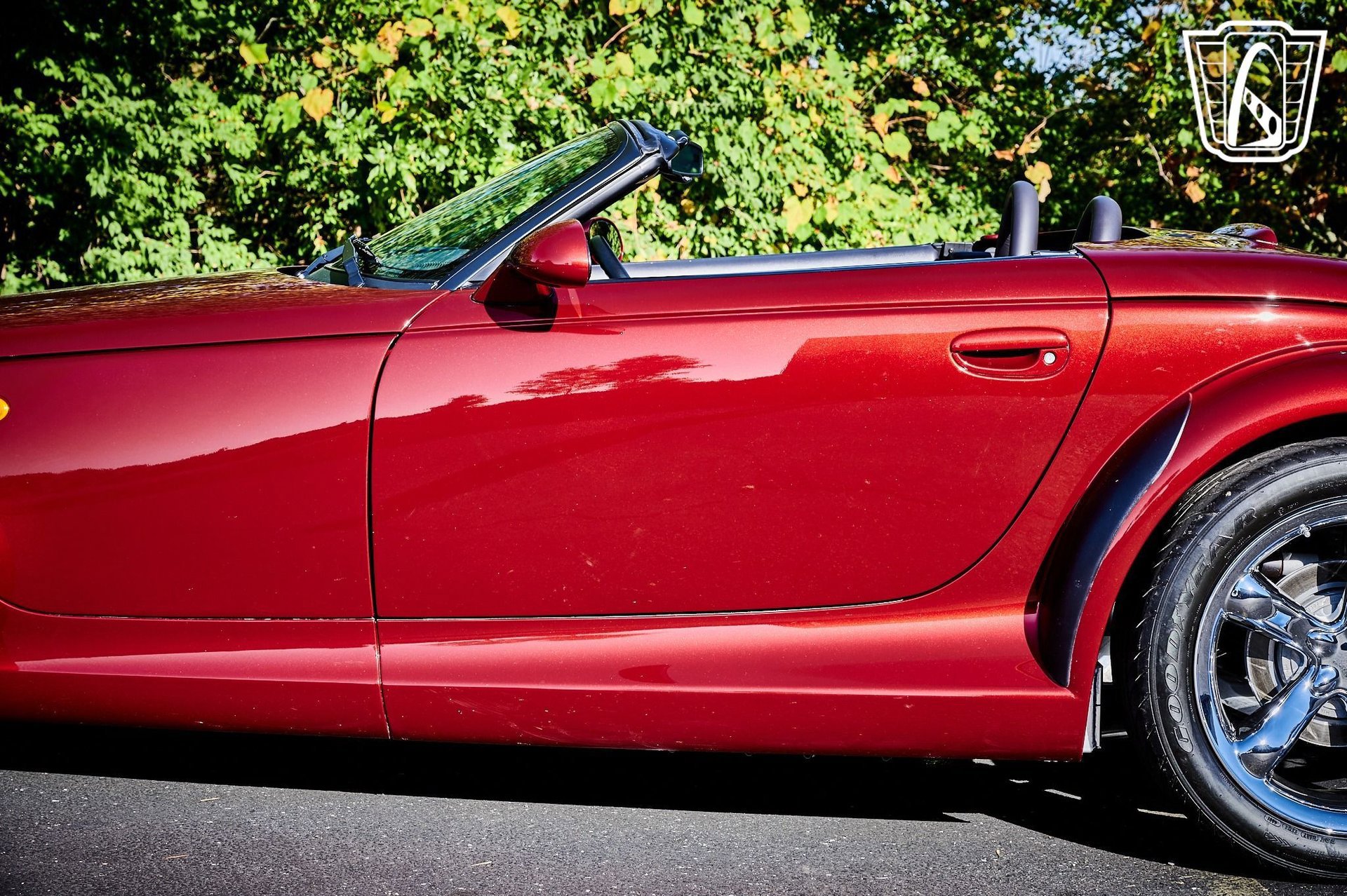 Used 2002 Chrysler Prowler image 27