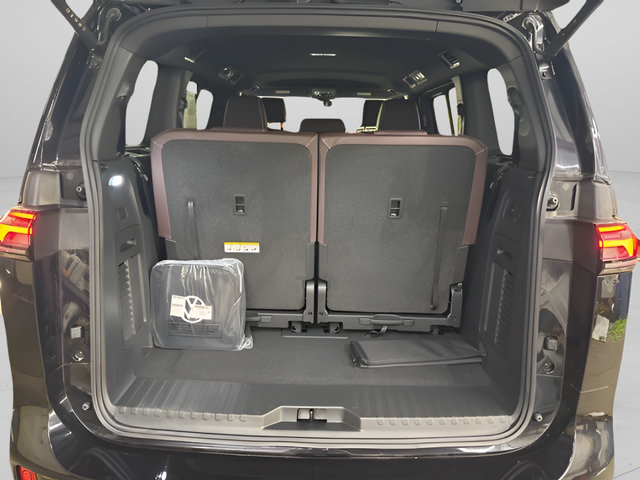 New 2025 Volkswagen ID. Buzz Pro S RWD image 21
