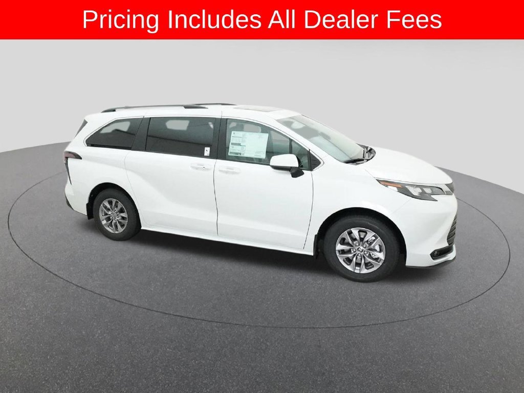 New 2026 Toyota Sienna XLE FWD image 12