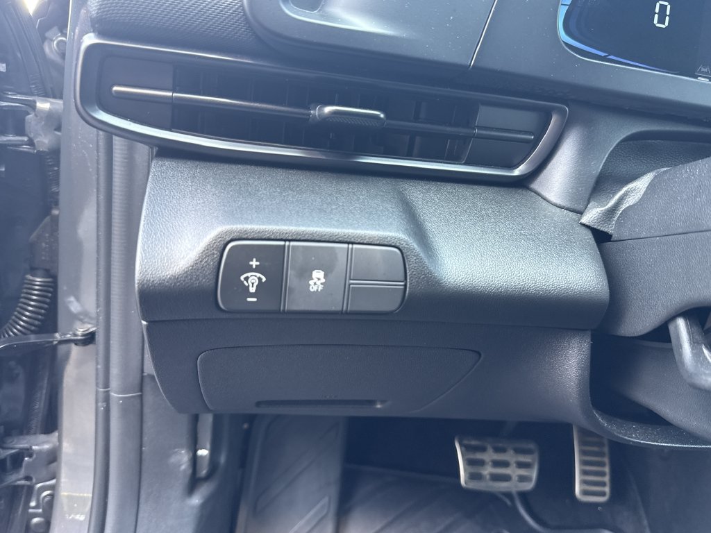 Certified 2025 Hyundai Elantra Sport FWD image 20