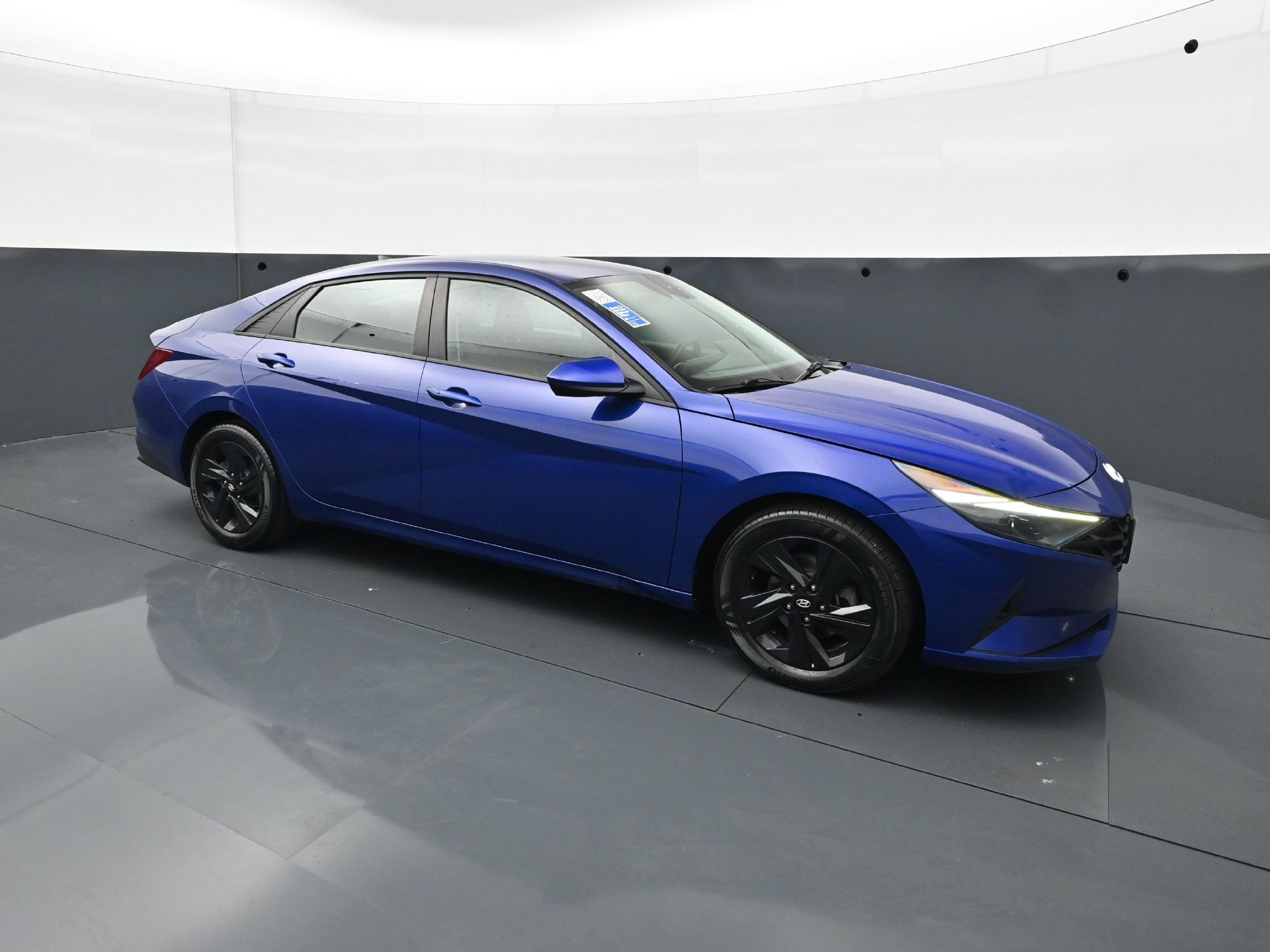 Used 2021 Hyundai Elantra SEL FWD image 9