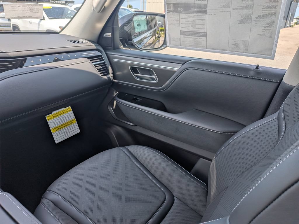 New 2027 INFINITI QX80 Luxe w/ Exterior Package RWD image 18