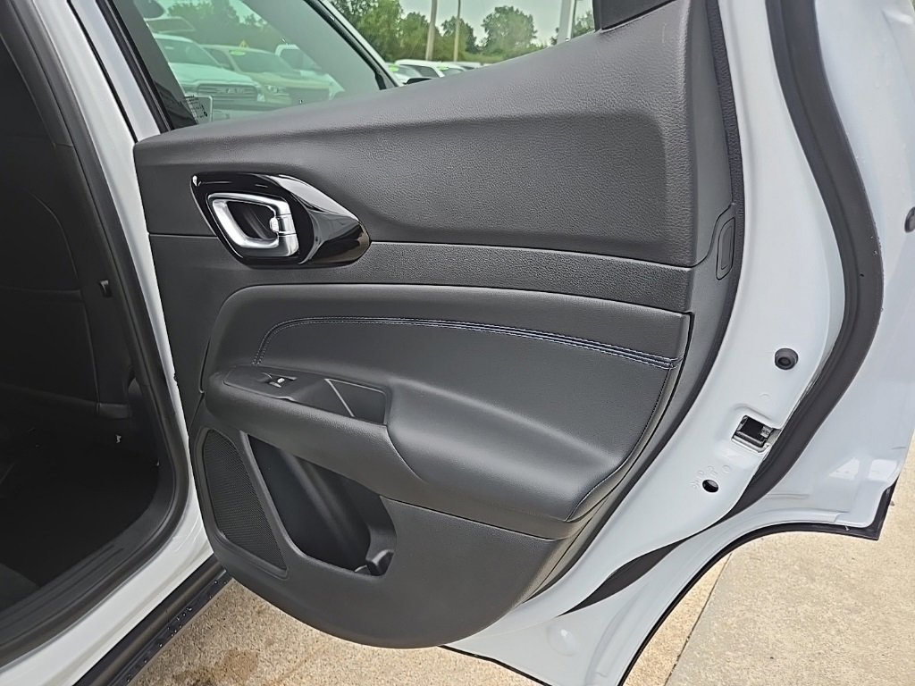 Used 2026 Jeep Compass Latitude image 71