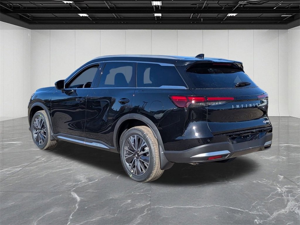 New 2026 INFINITI QX60 Luxe w/ Family Package image 3