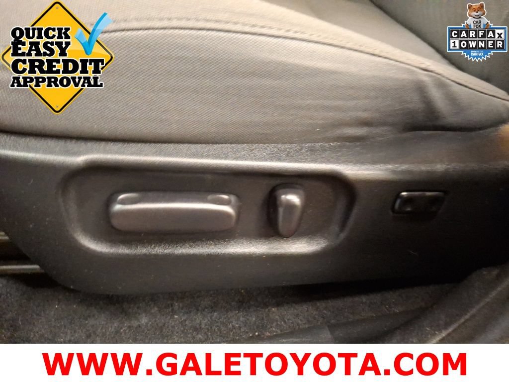 Used 2020 Toyota Tacoma SR5 AWD/4WD image 15