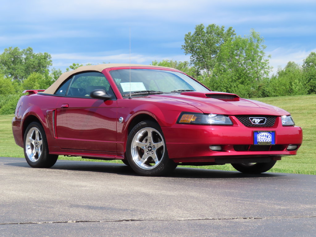 Used 2004 Ford Mustang GT RWD image 40