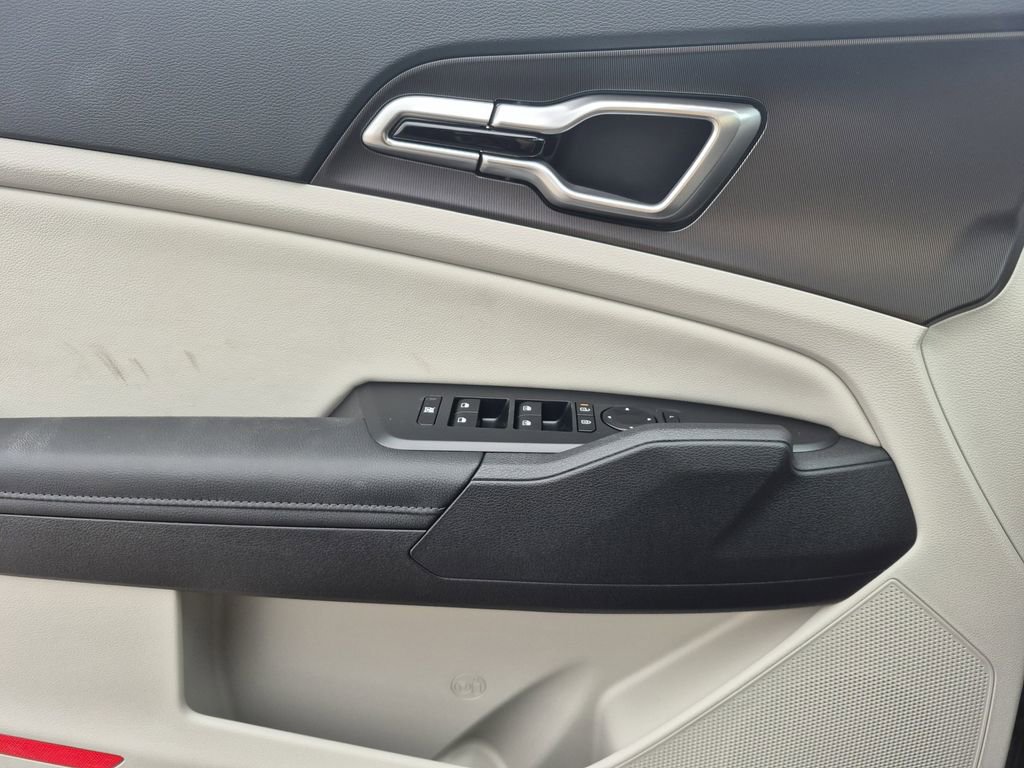 New 2026 Kia Sportage EX image 6
