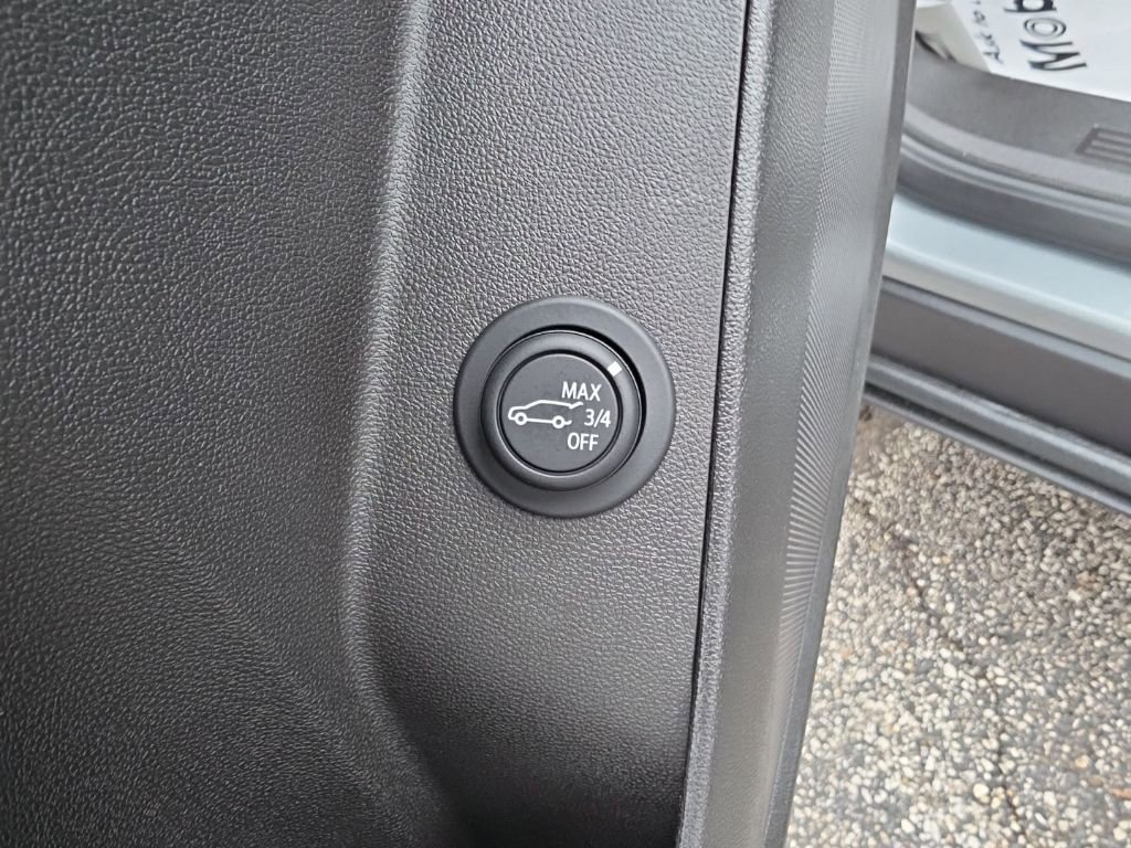 Certified 2024 Chevrolet Equinox LT image 24