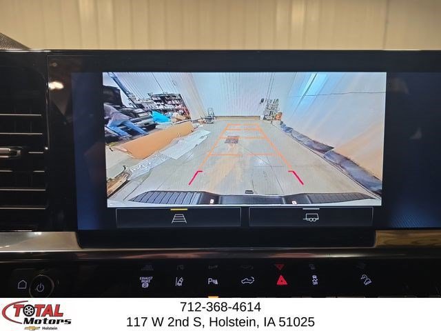 Used 2025 Chevrolet Silverado 3500 LT AWD/4WD image 17
