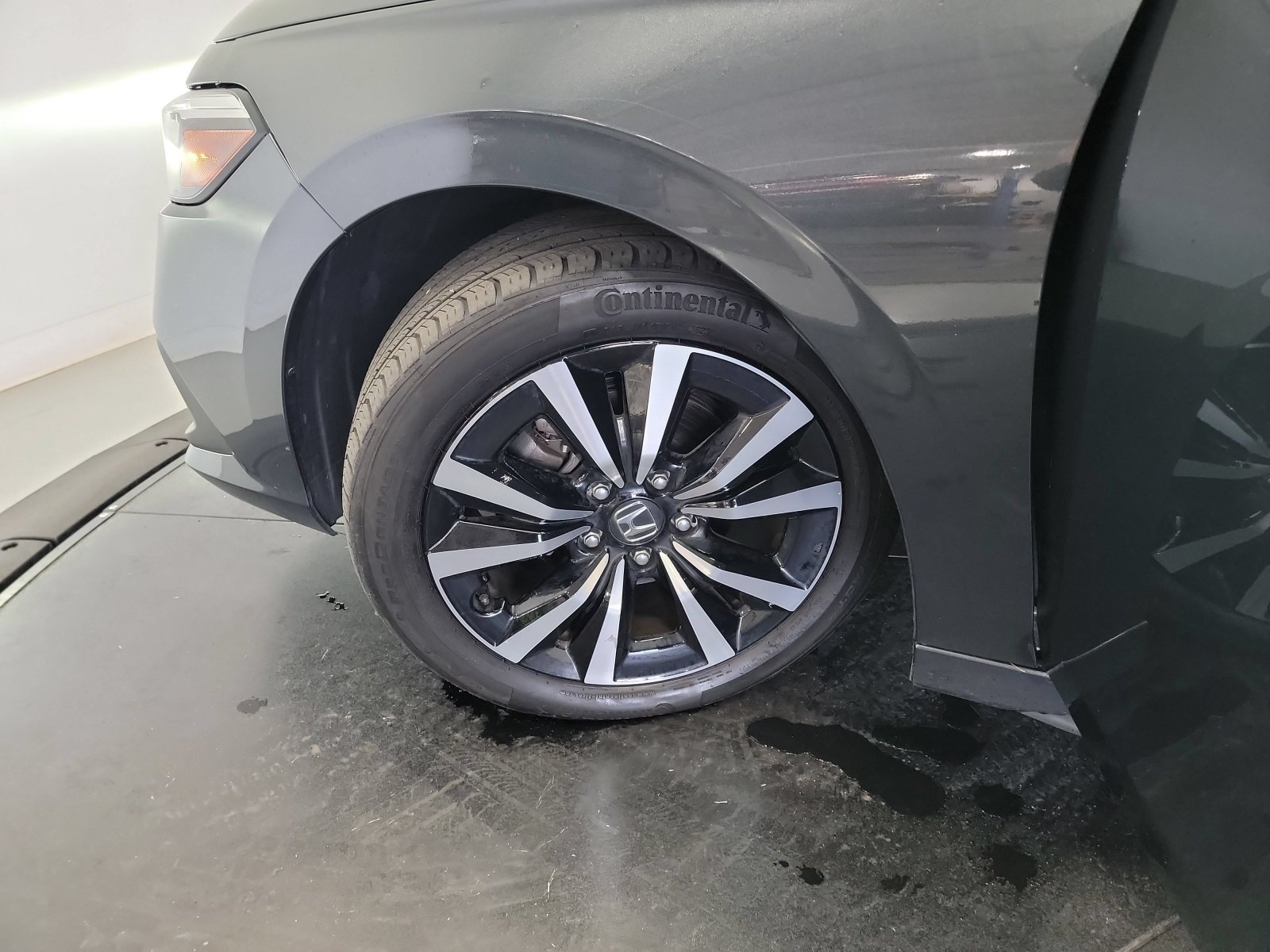Certified 2023 Honda Civic EX-L image 30