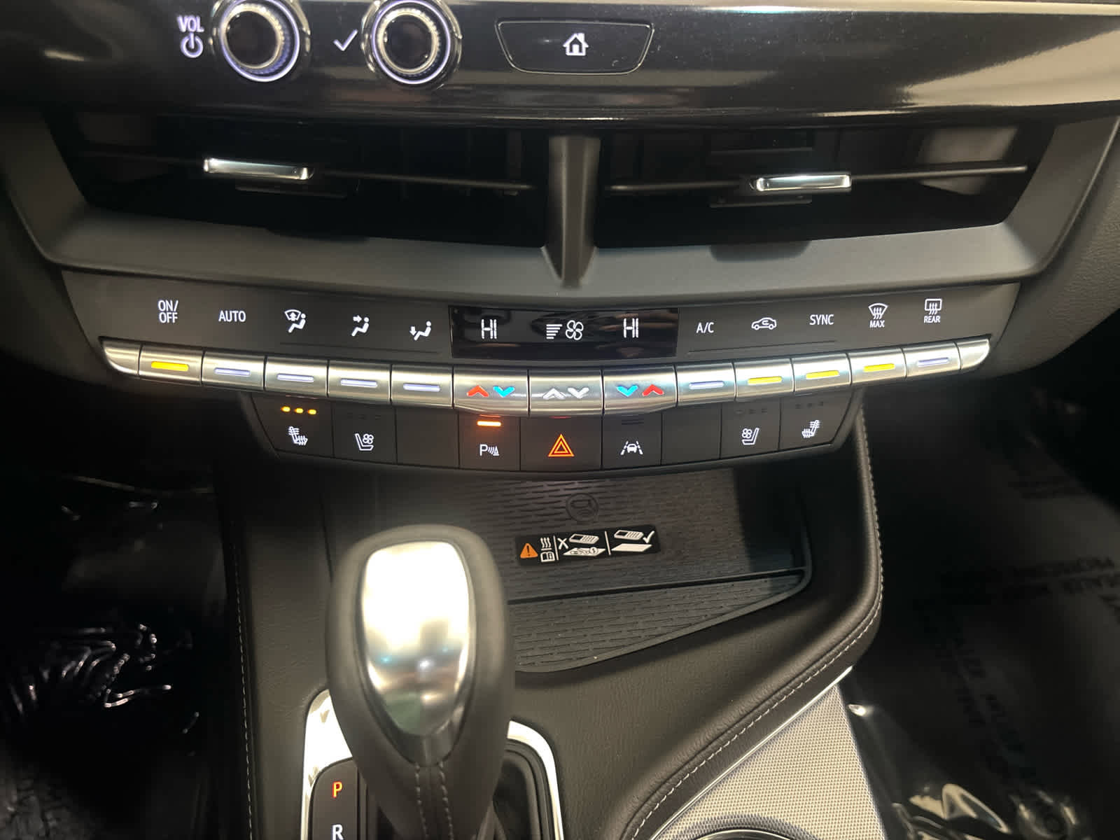 Used 2025 Cadillac CT4 Premium Luxury image 30