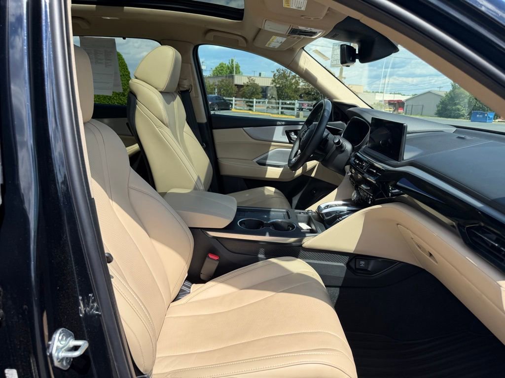 Used 2025 Acura MDX SH-AWD w/ Technology Package image 32