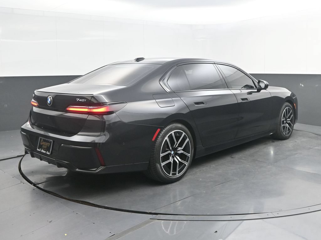 Certified 2023 BMW 740i w/ Parking Assistance Package RWD image 7