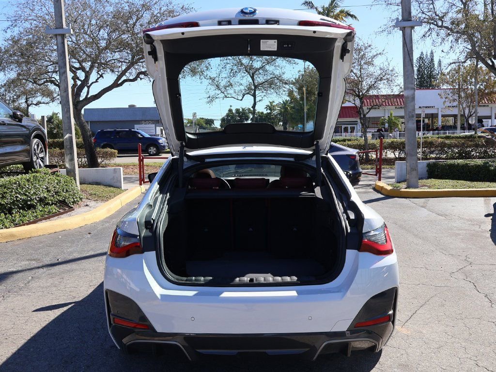 Used 2023 BMW i4 eDrive40 w/ M Sport Package image 19