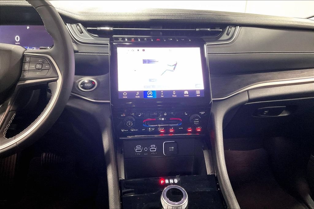 Used 2023 Jeep Grand Cherokee Limited RWD image 7
