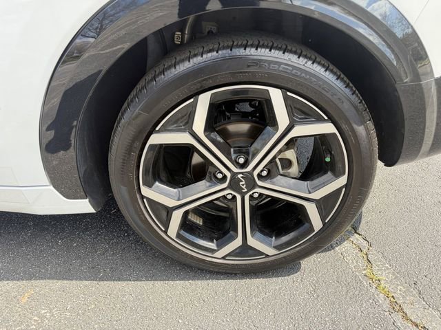 Certified 2023 Kia Niro EX Touring image 48