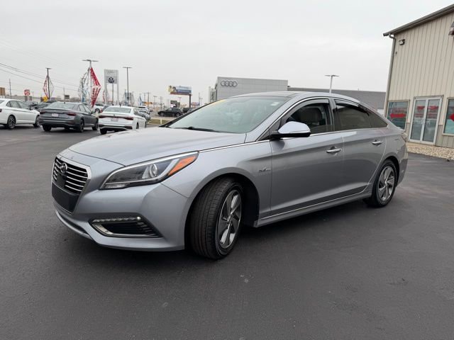 Used 2016 Hyundai Sonata Limited w/ Option Group 02 image 3