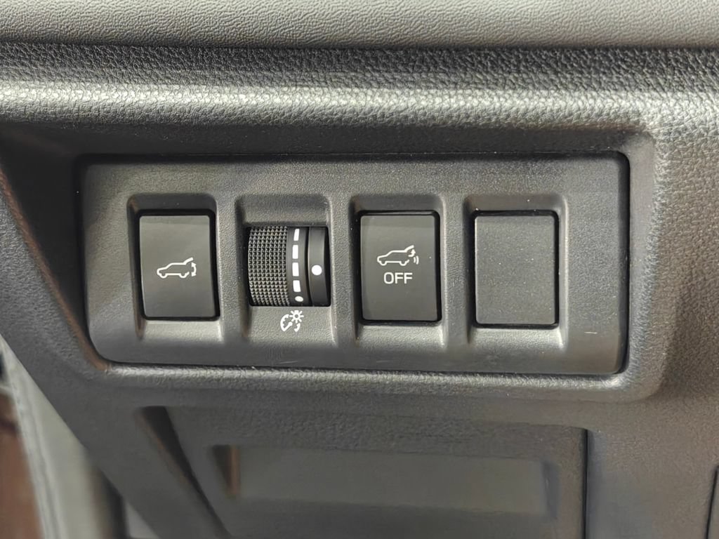 Used 2020 Subaru Outback Limited XT w/ Popular Package #2 AWD/4WD image 13