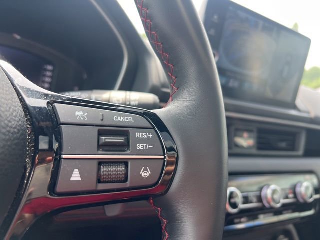 Used 2025 Honda Pilot Black Edition image 28