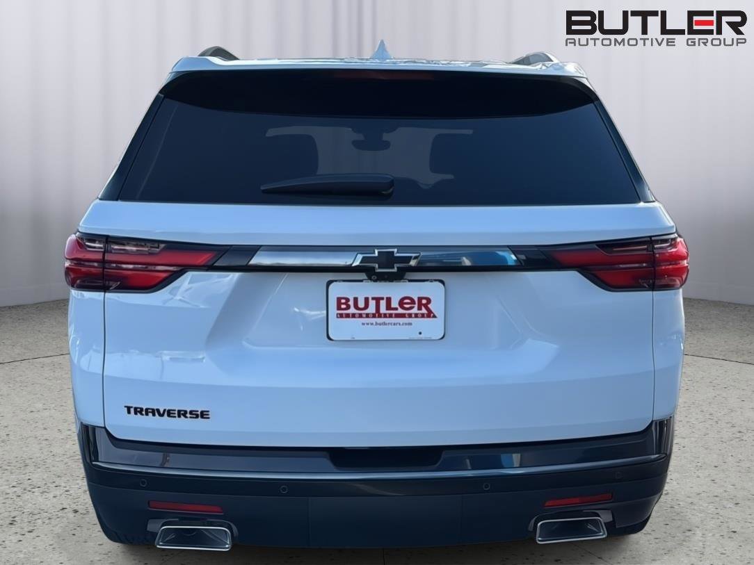 Certified 2022 Chevrolet Traverse Premier w/ Redline Edition image 4