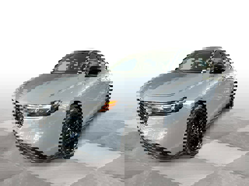 Used 2025 Honda Accord SE image 4