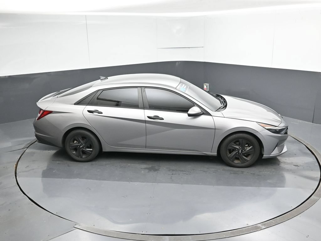 Used 2023 Hyundai Elantra SEL w/ Cargo Package FWD image 50
