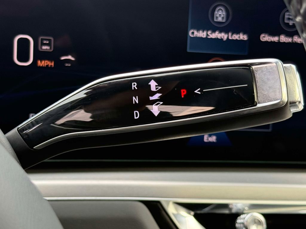 Used 2024 Cadillac Lyriq Luxury w/ LPO, Floor Liner Package image 31