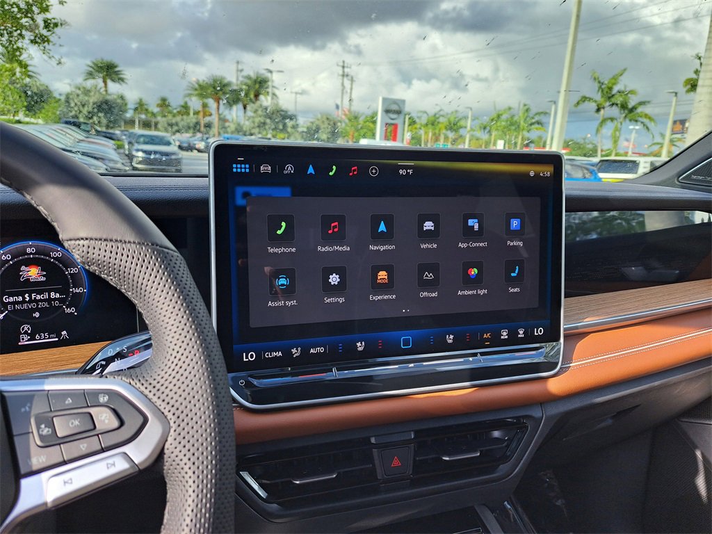 New 2026 Volkswagen Tiguan SEL R-Line image 9