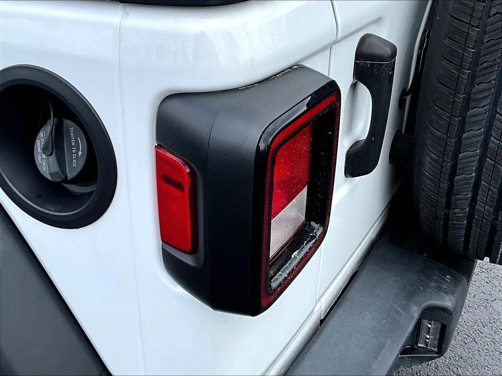 Used 2022 Jeep Wrangler Unlimited Sport AWD/4WD image 23