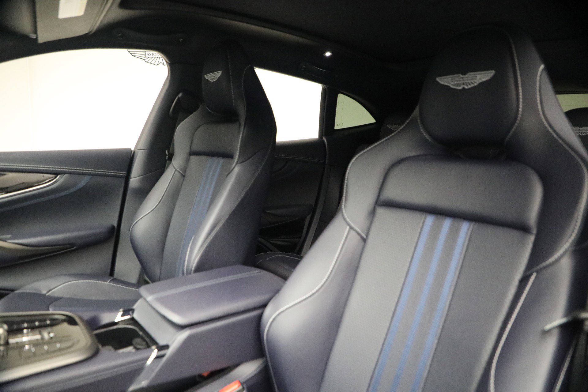 New 2026 Aston Martin DBX 707 AWD/4WD image 15