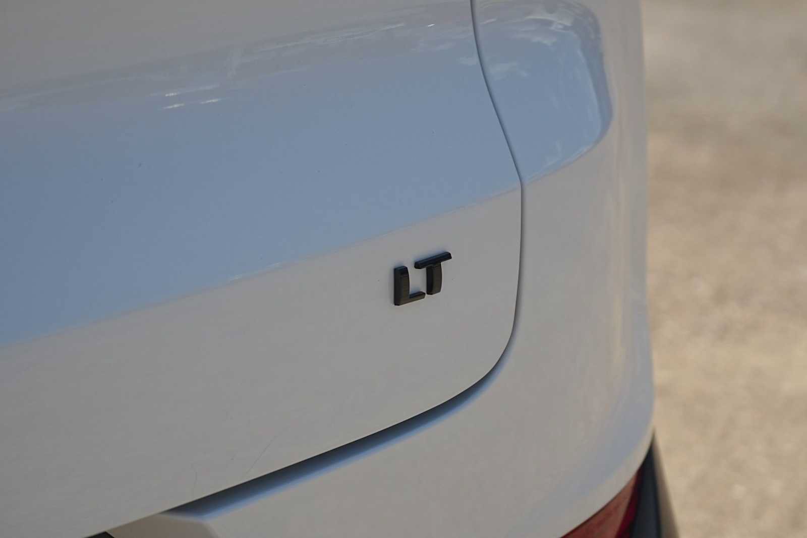 Used 2023 Chevrolet TrailBlazer LT w/ LPO, Blackout Package FWD image 8