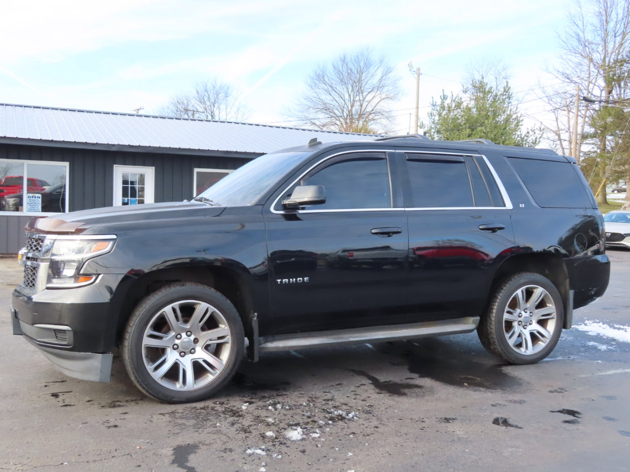 Used 2015 Chevrolet Tahoe LT image 2