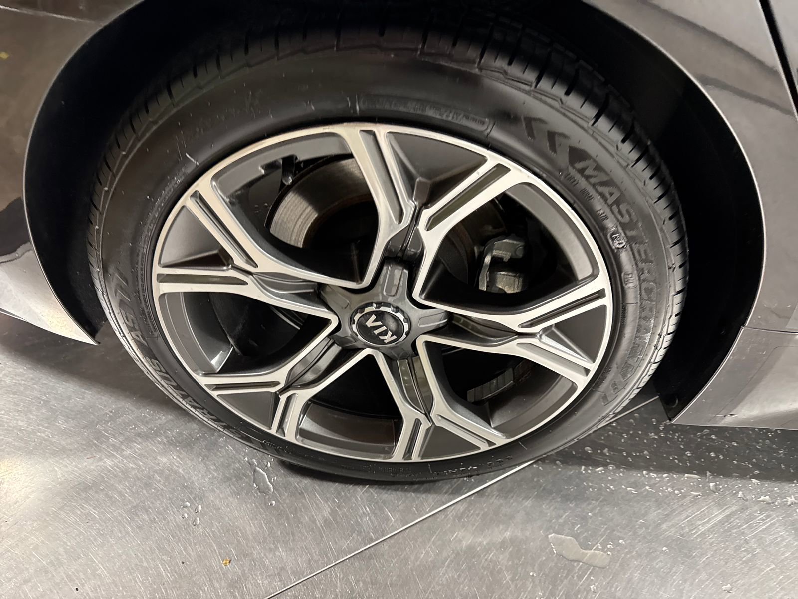 Used 2020 Kia Stinger GT-Line RWD image 8