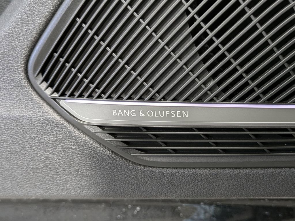 Used 2017 Audi A4 2.0T Premium Plus w/ Premium Plus Package image 17