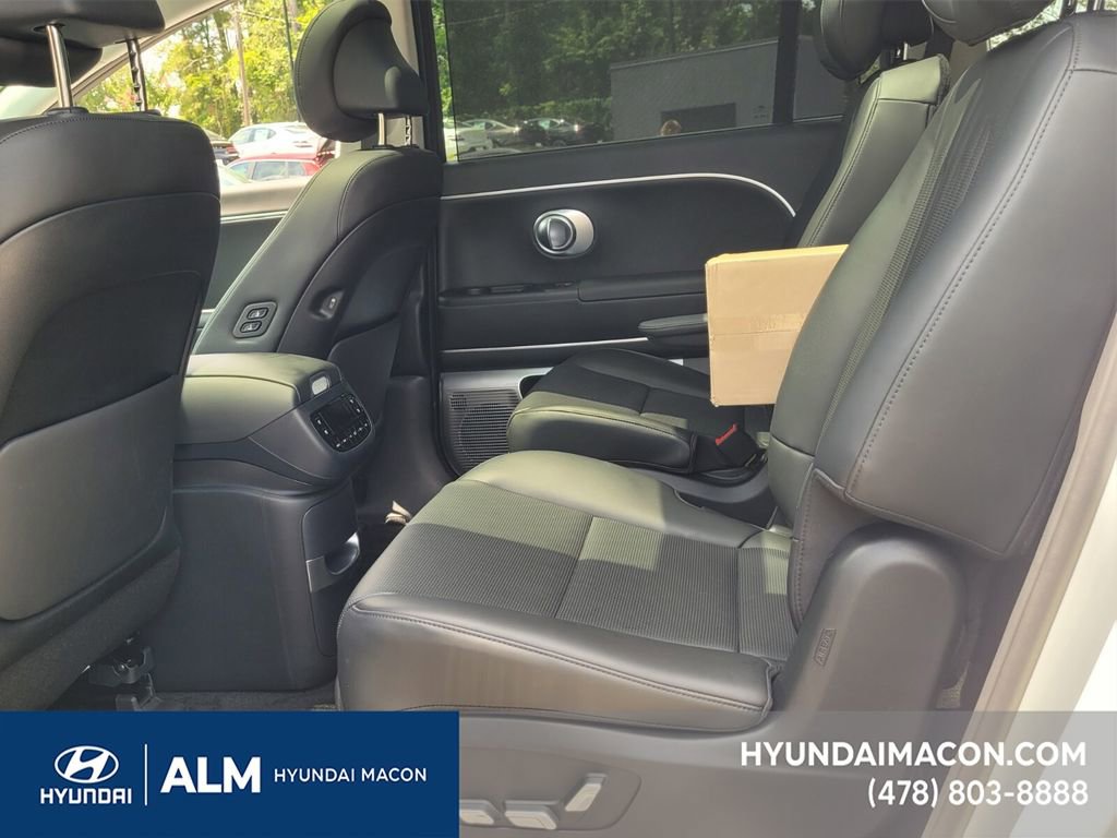New 2026 Hyundai Ioniq 9 Calligraphy image 17