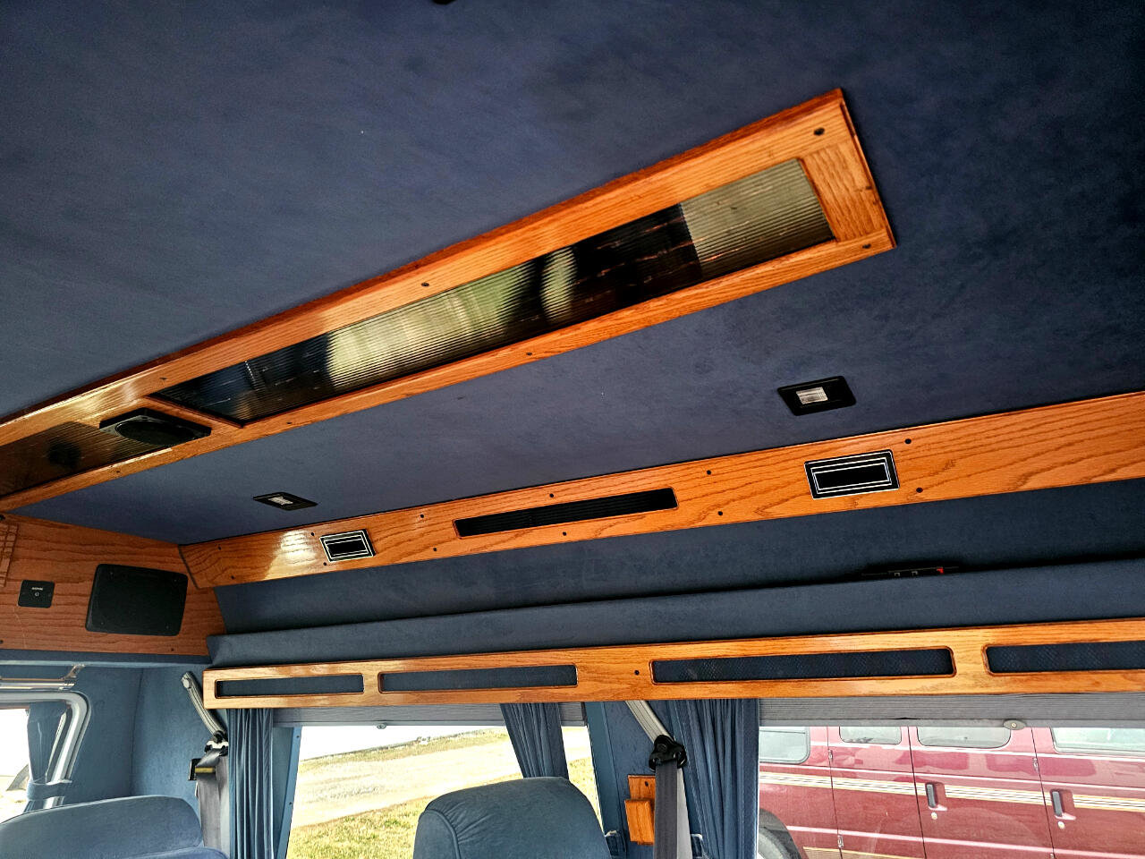 Used 1994 Dodge B2500 B250 109 WB image 18