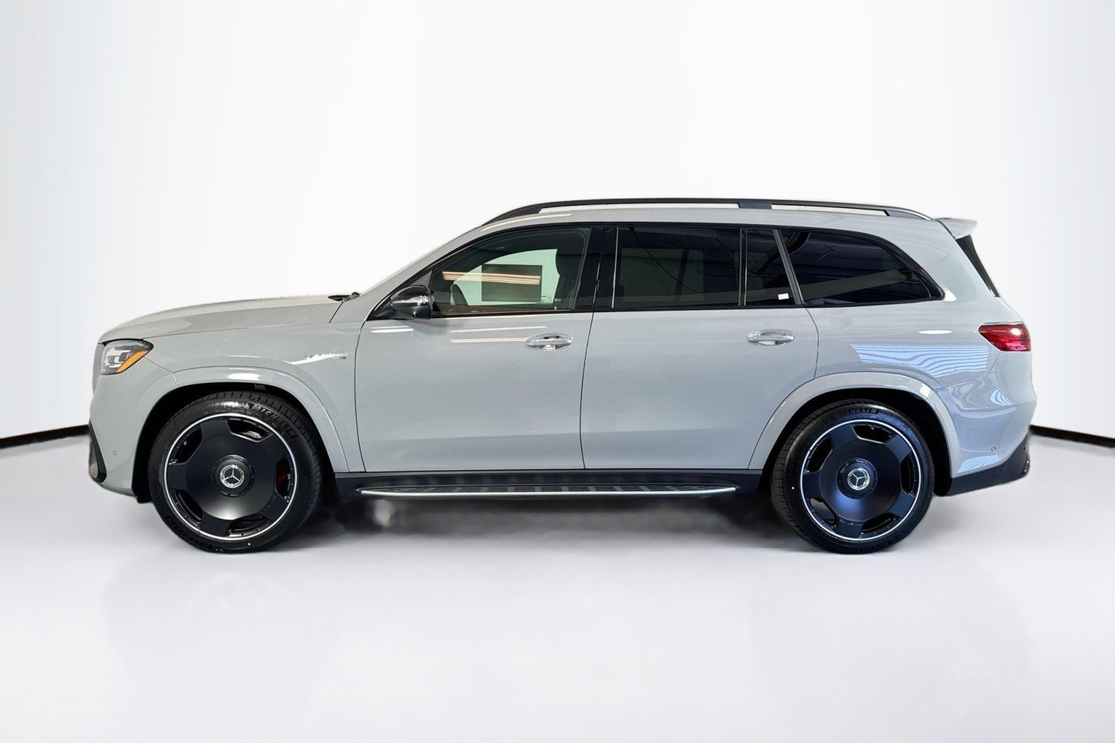 New 2026 Mercedes-Benz GLS 63 AMG 4MATIC image 8