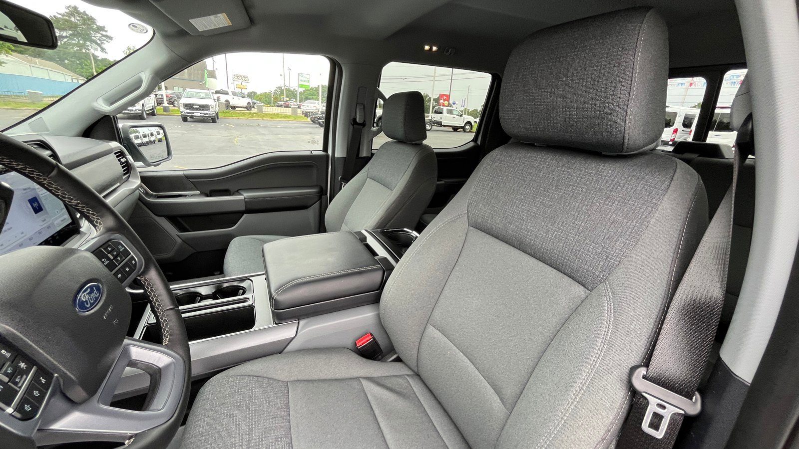 Used 2025 Ford F150 XLT w/ Equipment Group 302A MID RWD image 18