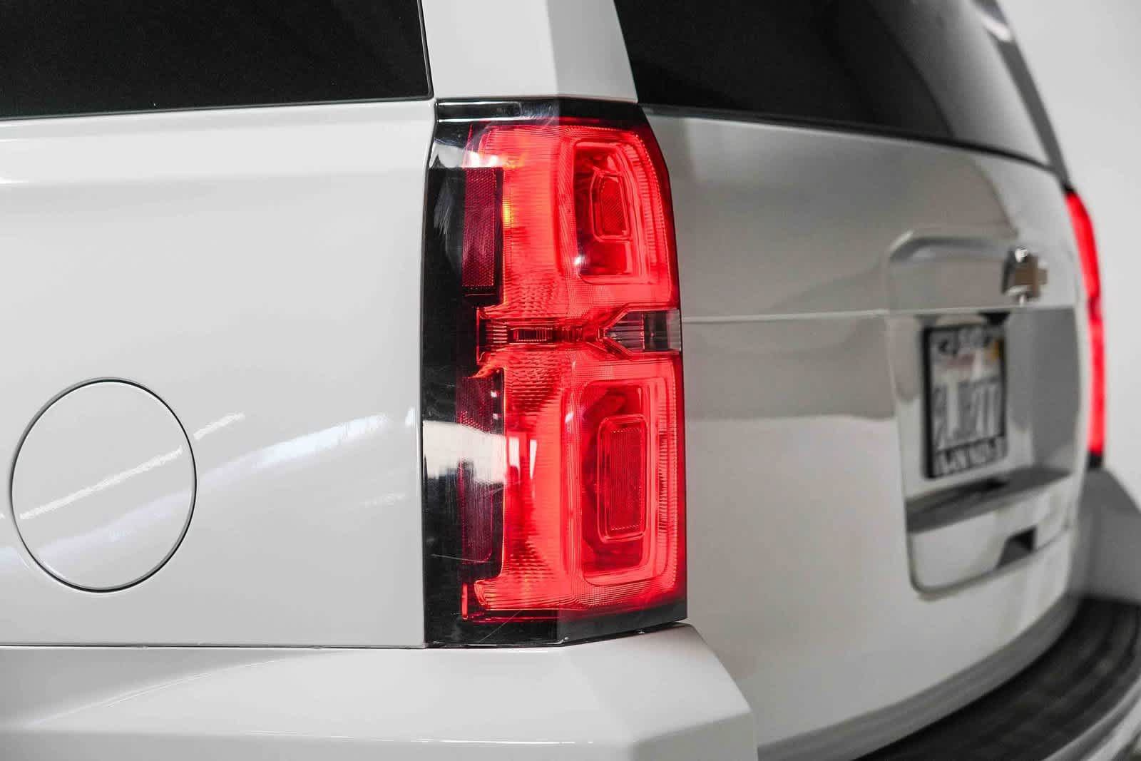Used 2019 Chevrolet Tahoe LS RWD image 11